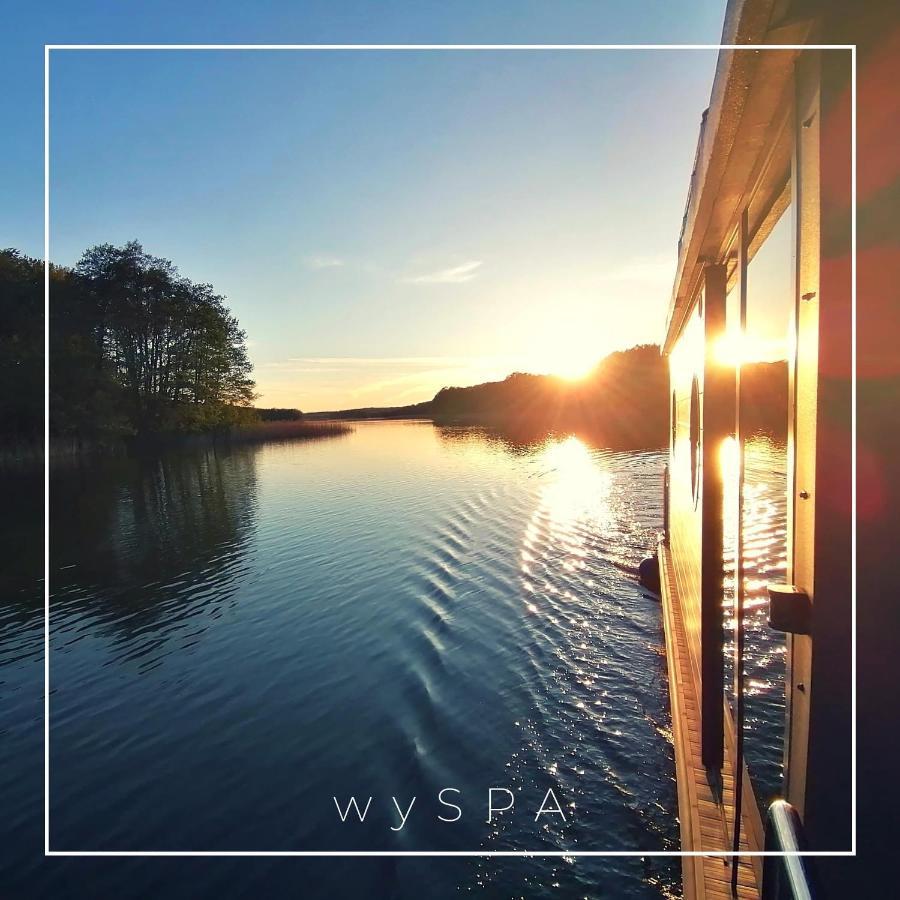 Wyspa Kaszuby-Domki Na Wodzie โอสทรึเซ ภายนอก รูปภาพ